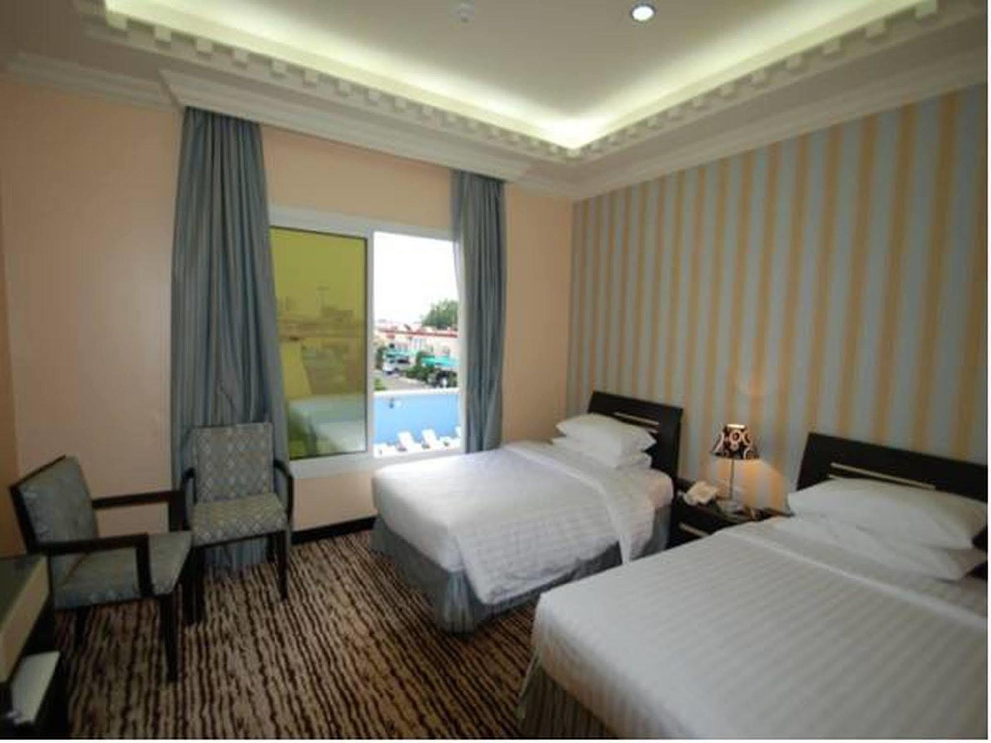 Al Waha Hotel DDjeddah Extérieur photo